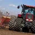 Lastro líquido para pneu de trator com TEX LASTRO GEL unindo água e proteção antifuro no pneu agrícola
